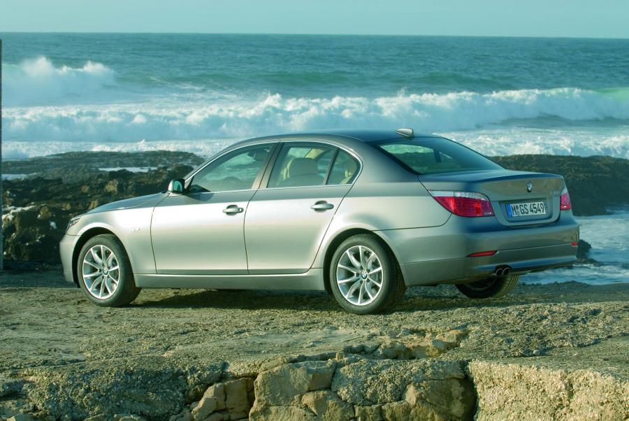  BMW 5-Series 2007 года  (фото 57 из 93)